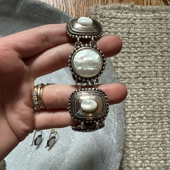 Jewelry Set - Picture 4 of 10